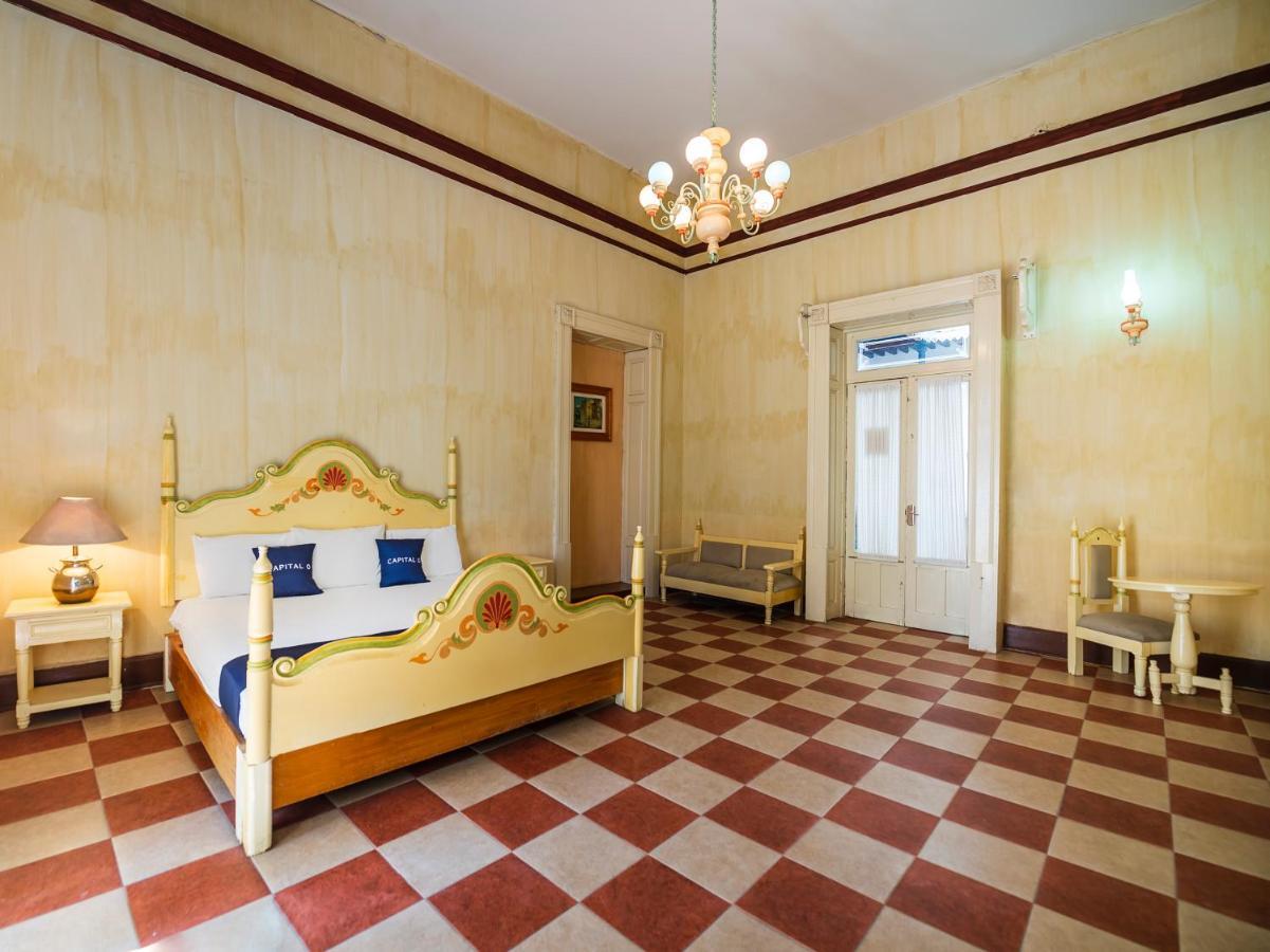 Hotel Meson Del Obispado Керетаро Екстер'єр фото